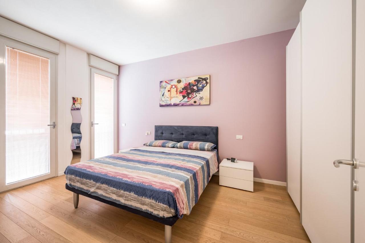 Apartamento La Casa Di Edo - Wifi Parking Free Módena Exterior foto